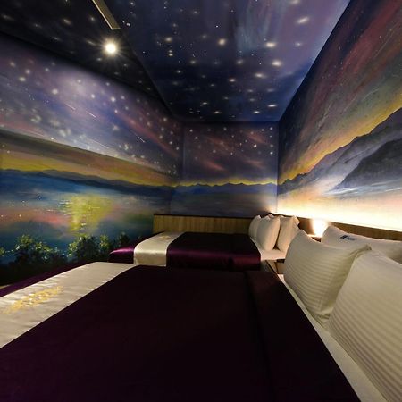 W3 Motel Luzhu Rum bild